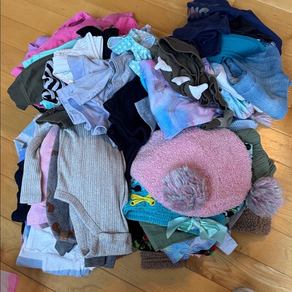 50 piece kids clothes bundle baby to toddler. Girl and boy bundle - Picture 3 of 7